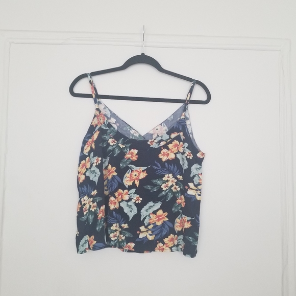 NWoT Abercrombie & Fitch Hawaiian Tank - Picture 2 of 7